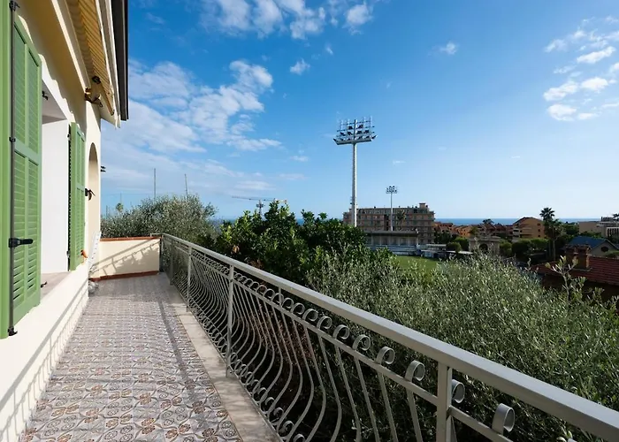 Sunhome Sea View And Direct Access Holiday home Sanremo