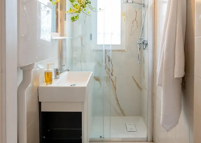 Sunhome Sea View And Direct Access Sanremo