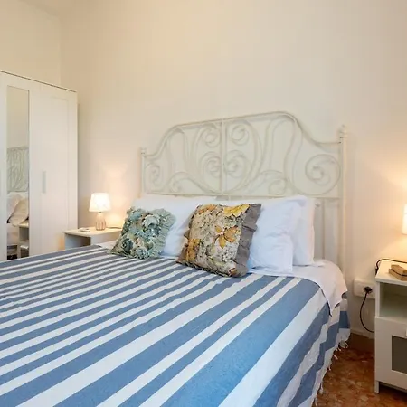 Sunhome Sea View And Direct Access 度假居 *