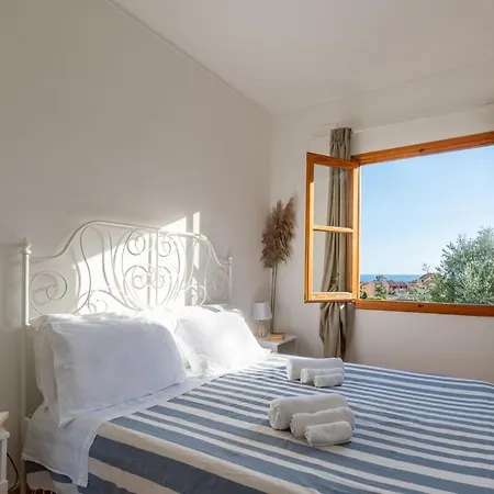 Casa de Férias Sunhome Sea View And Direct Access Sanremo