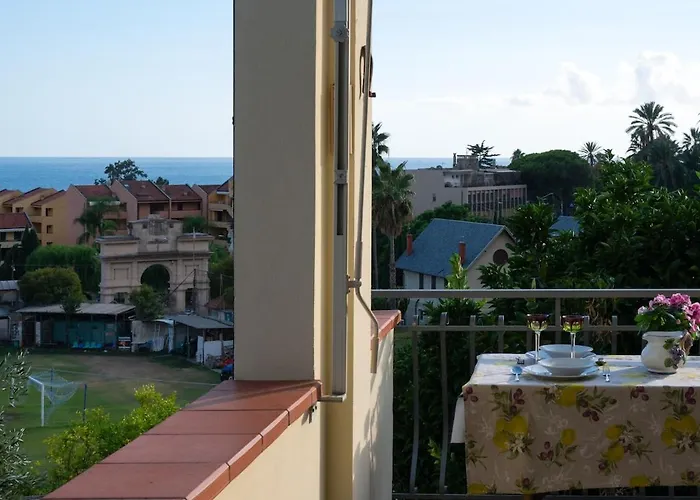 Sunhome Sea View And Direct Access * 圣雷默